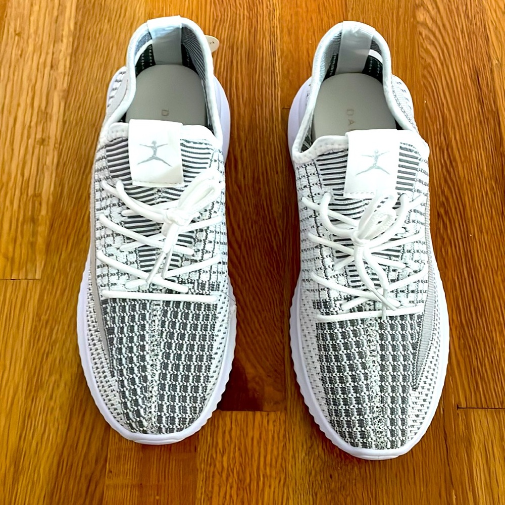 Danskin Athletic Shoes Sz. 10